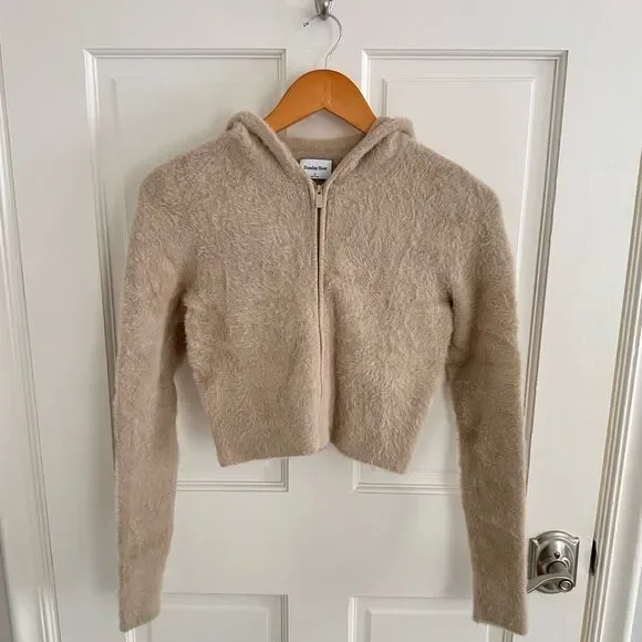 Aritzia Sunday Best Maddox Sweater in Humus Beige Size Small - Picture 8 of 12
